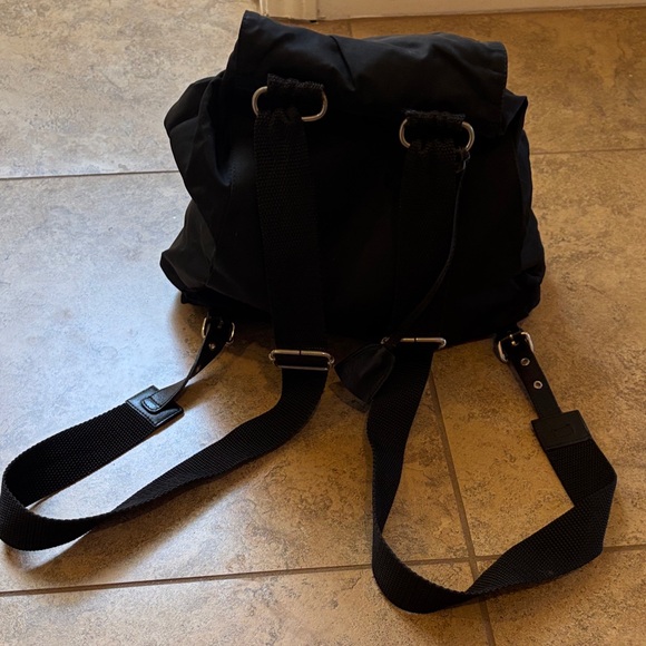 Dolce & Gabbana Sleek Black Backpack, zipper missing pull and inside pocket torn - Picture 2 of 12